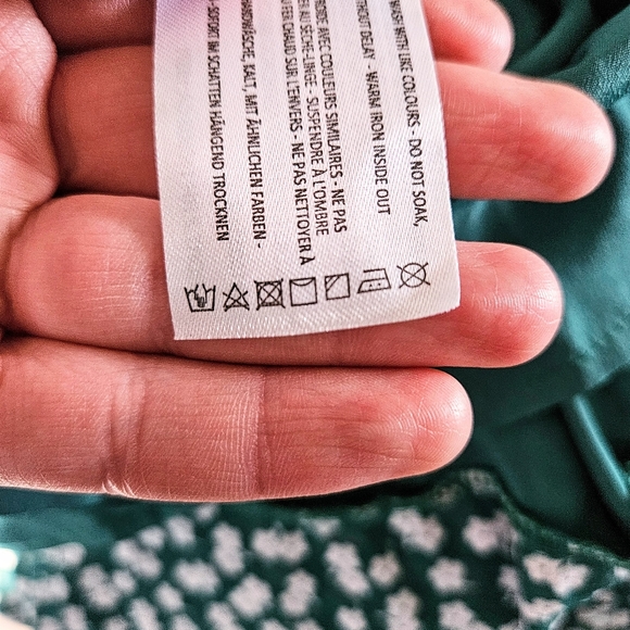 C/MEO Collection Green Floral Ruffle V-neck & Tiered Skirt Maxi Dress Size XS - Picture 9 of 9